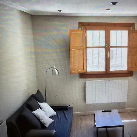 Piso En Calle Tranquila Appartement *